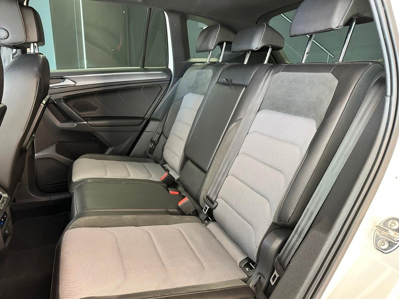 Volkswagen Tiguan 2.0 240CV DSG 4MOTION R-Line 2017