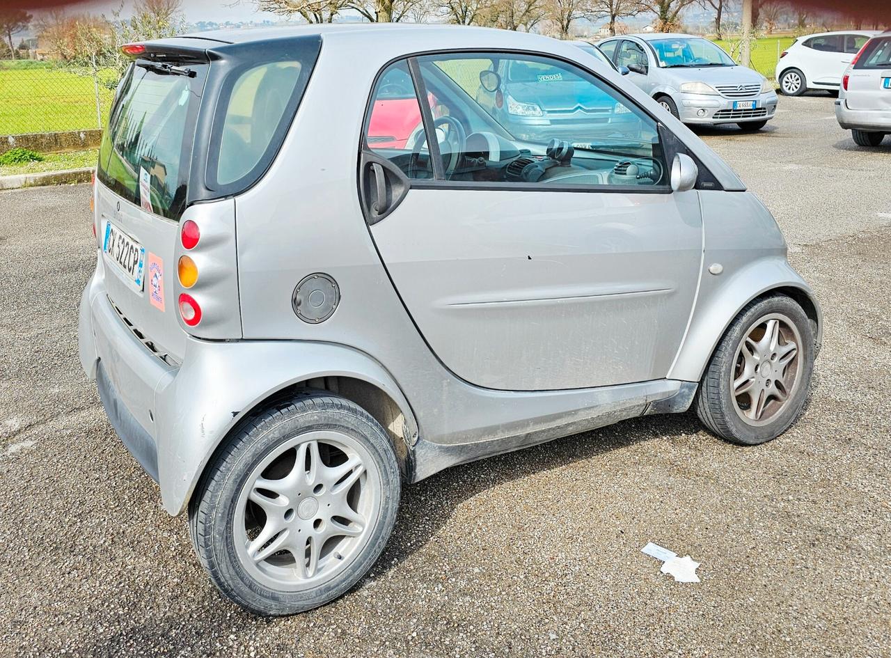 Smart ForTwo 700 coupé pure (45 kW)