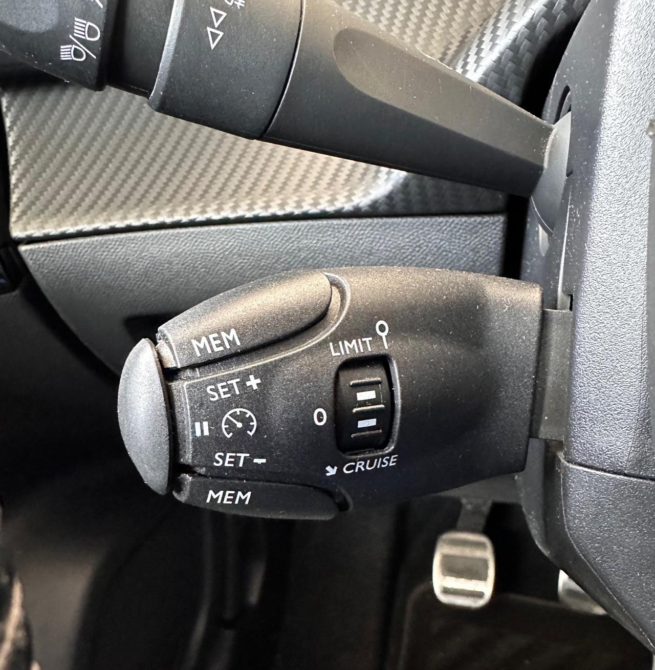 Peugeot 2008 2008 1.2 puretech Allure Navi Pack s&s 100cv