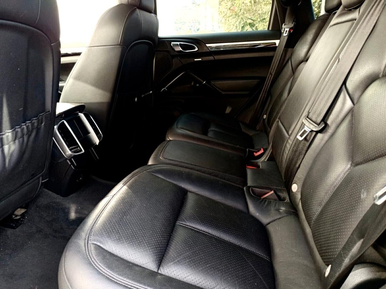 Porsche Cayenne 3.0 Diesel Restyling UNIPRO