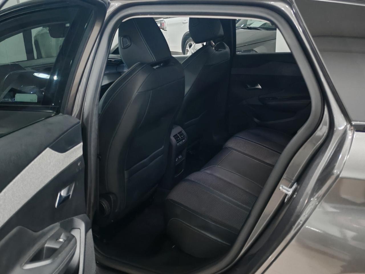 Peugeot 308 SW 1.5 BlueHDi 130 EAT8 Allure Pack 2022