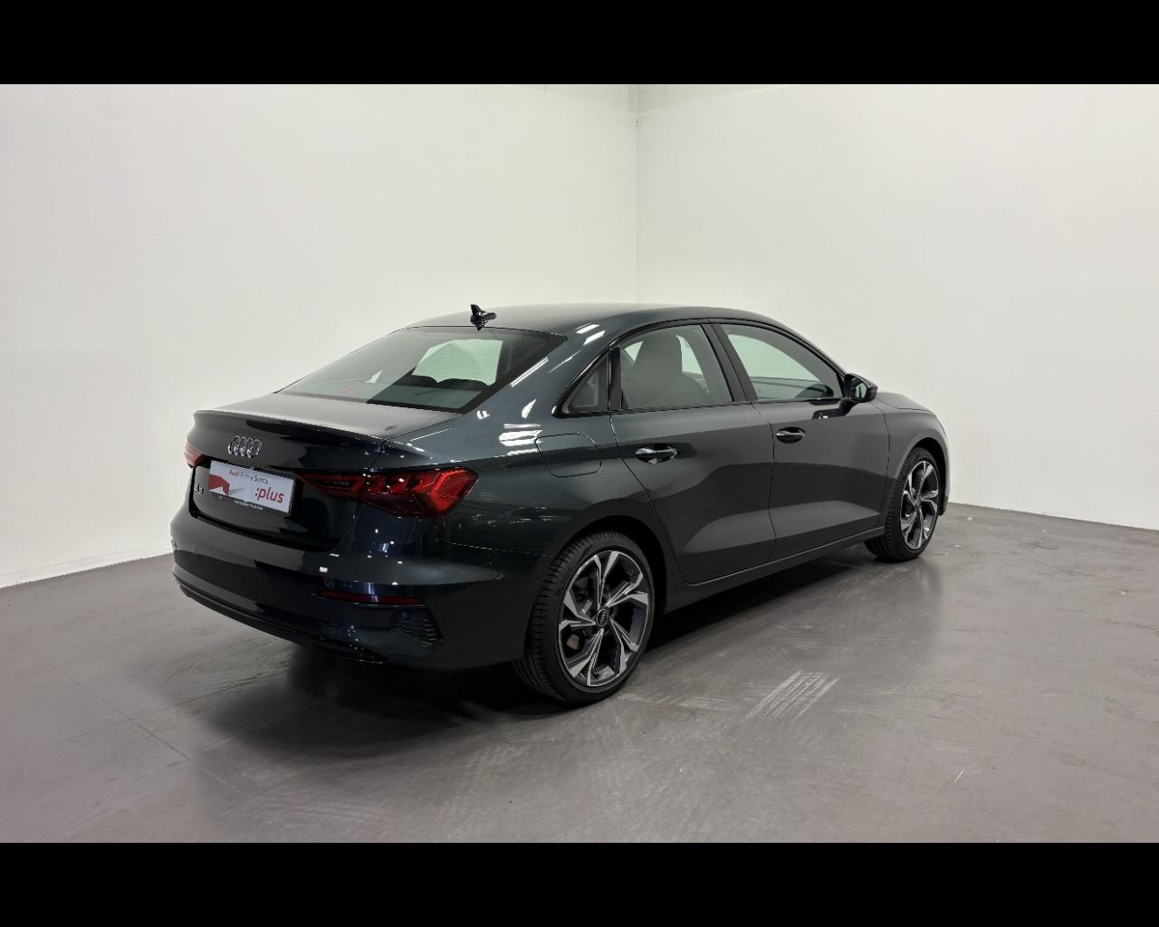 AUDI A3 SEDAN 35 TFSI MHEV S-TRONIC BUSINESS ADVANCED