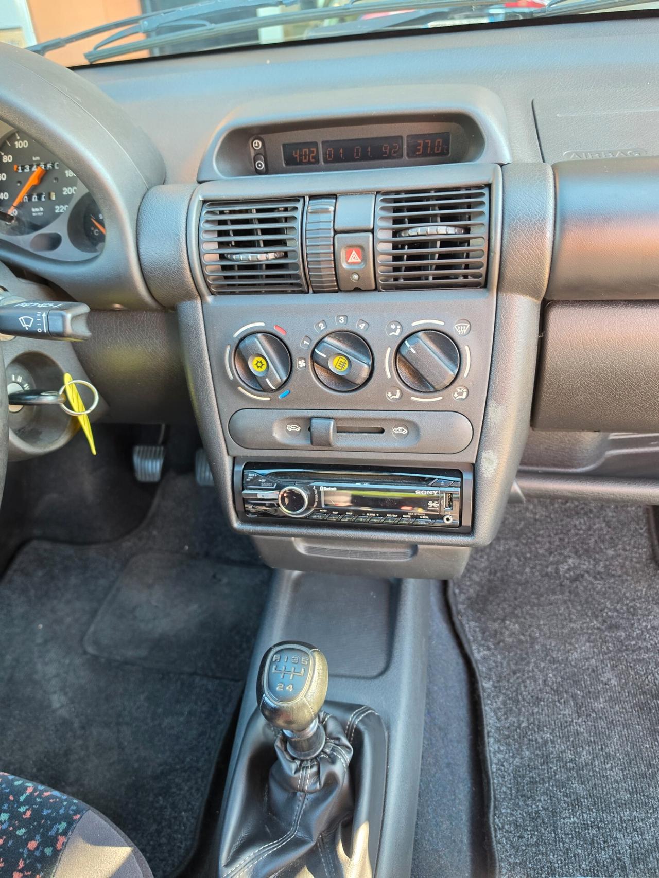 Opel Tigra 1.6i 16V cat