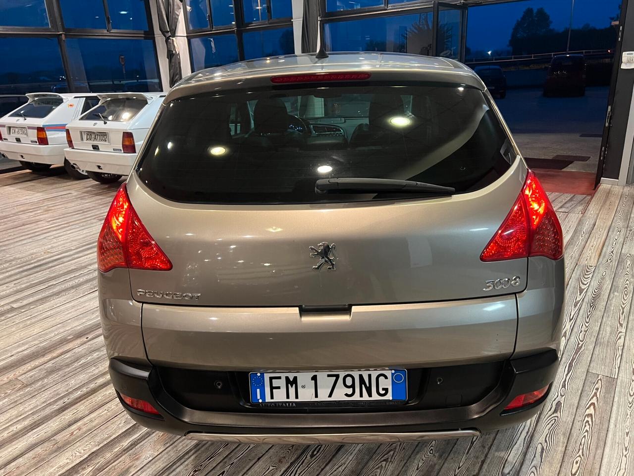 Peugeot 3008 1.6 HDi/TETTO+PELLE/UNIPROP