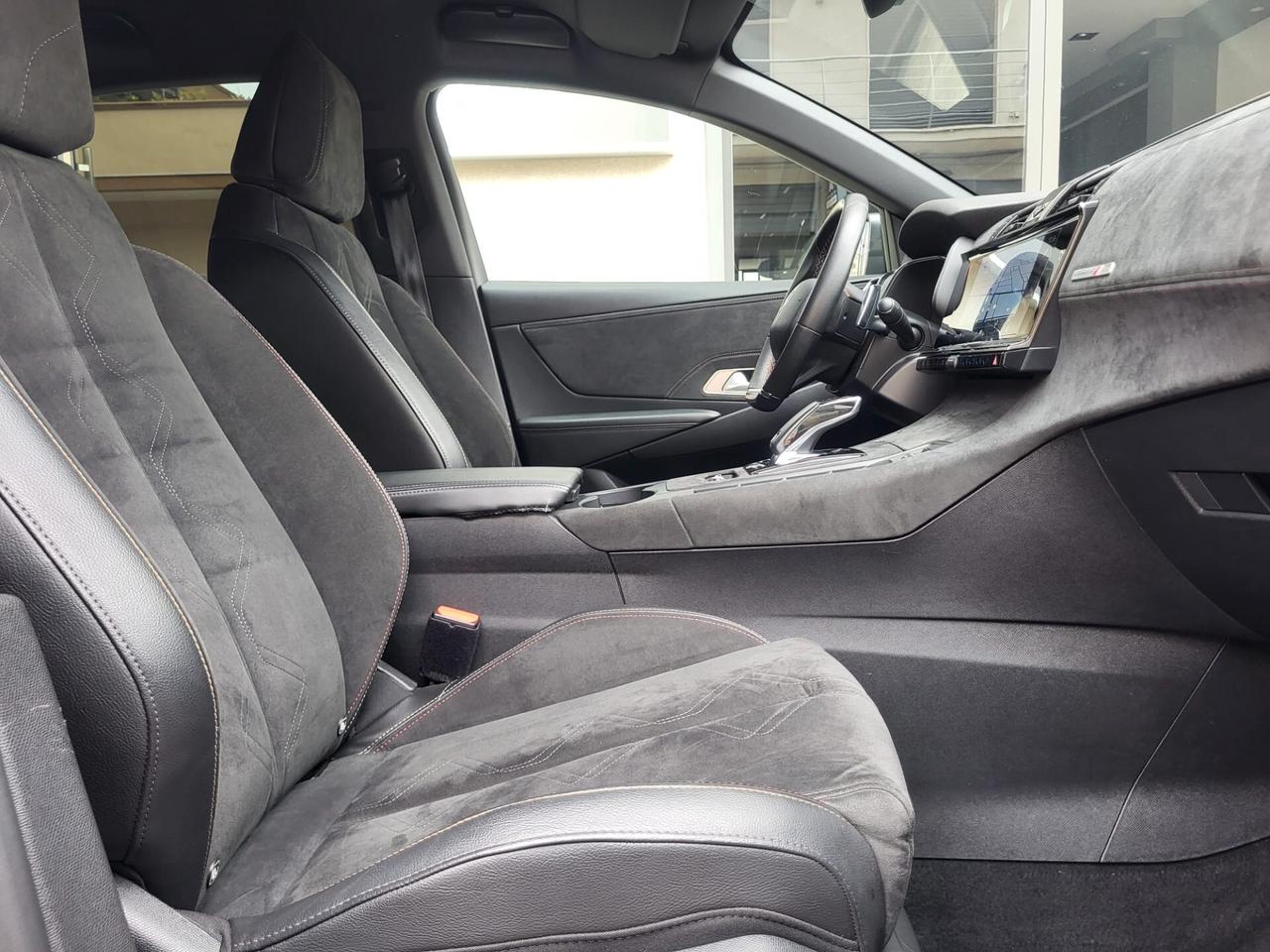 DS 7 Crossback HDi 130 aut. Performance Line Cerchi 19...