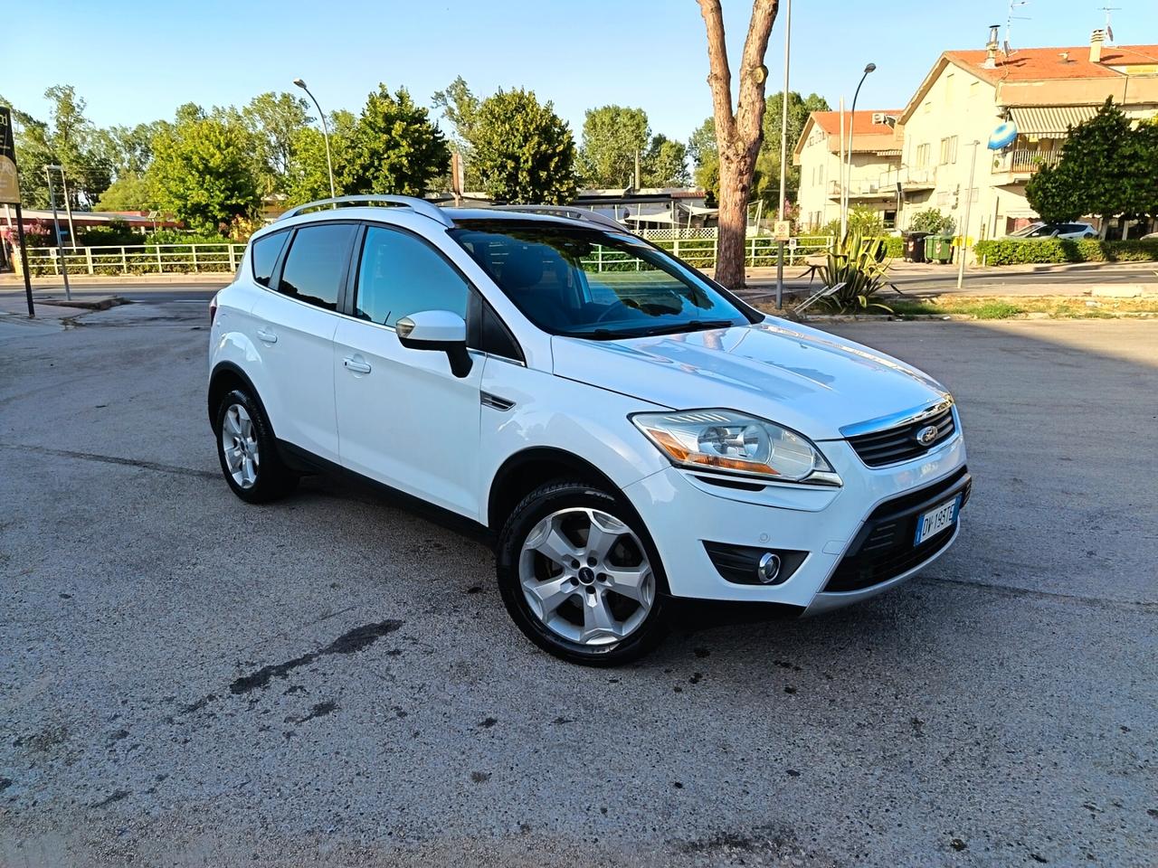 Ford Kuga 2.0 4X4 NEOPATENT FULL OPTIONAL PERFETTA