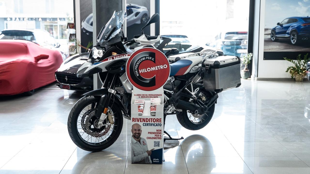 BMW R 1250 GS ADVENTURE RALLYE PACK LUCI AKRAPOVIC CRUISE RISCALDAMENTO MANOPOLE + BORSE RIGIDE