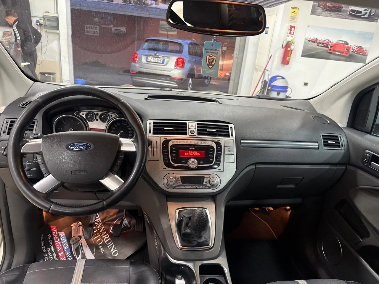 Ford Kuga 2.0 TDCi 4x4 titanium