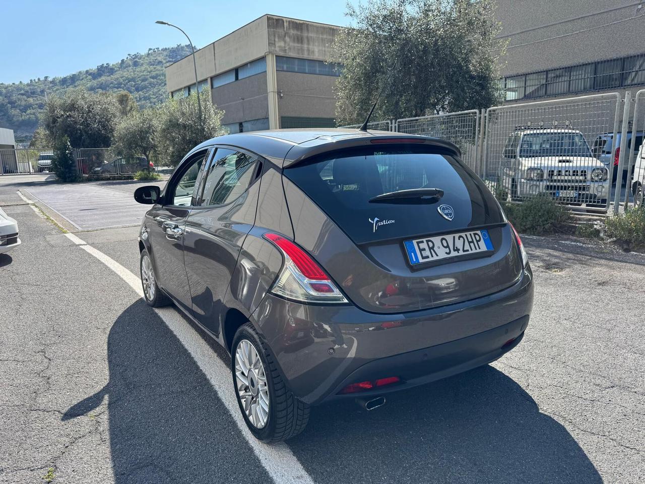 Lancia Ypsilon 0.9 TwinAir 85 CV 5 porte S&S DFN Platinum