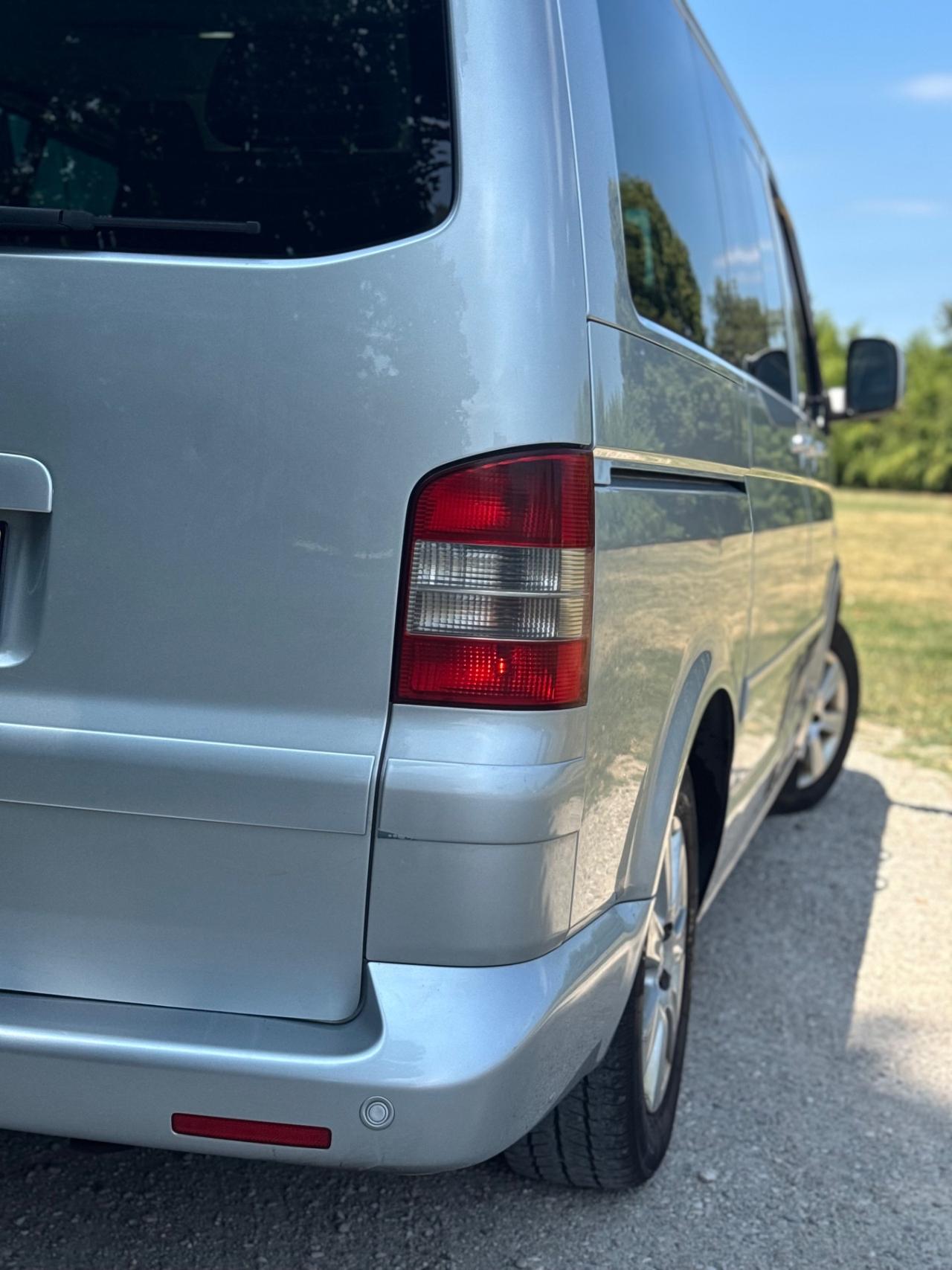 Volkswagen Multivan T5 Atlantis 2.5 TDI 174 CV 4Motion – 7 Posti – Omologato Autocaravan