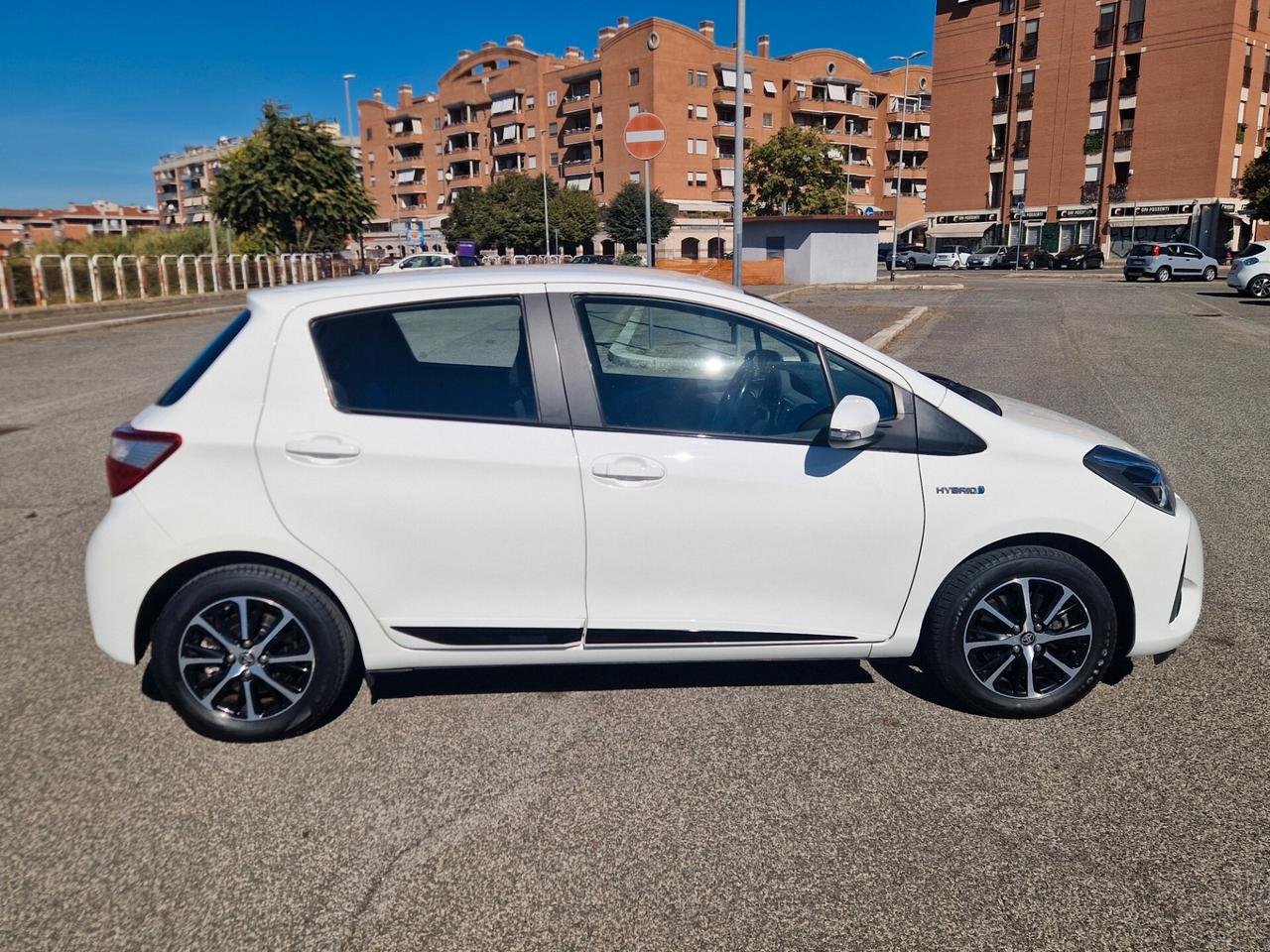 Toyota Yaris 1.5 Hybrid 5 porte Active