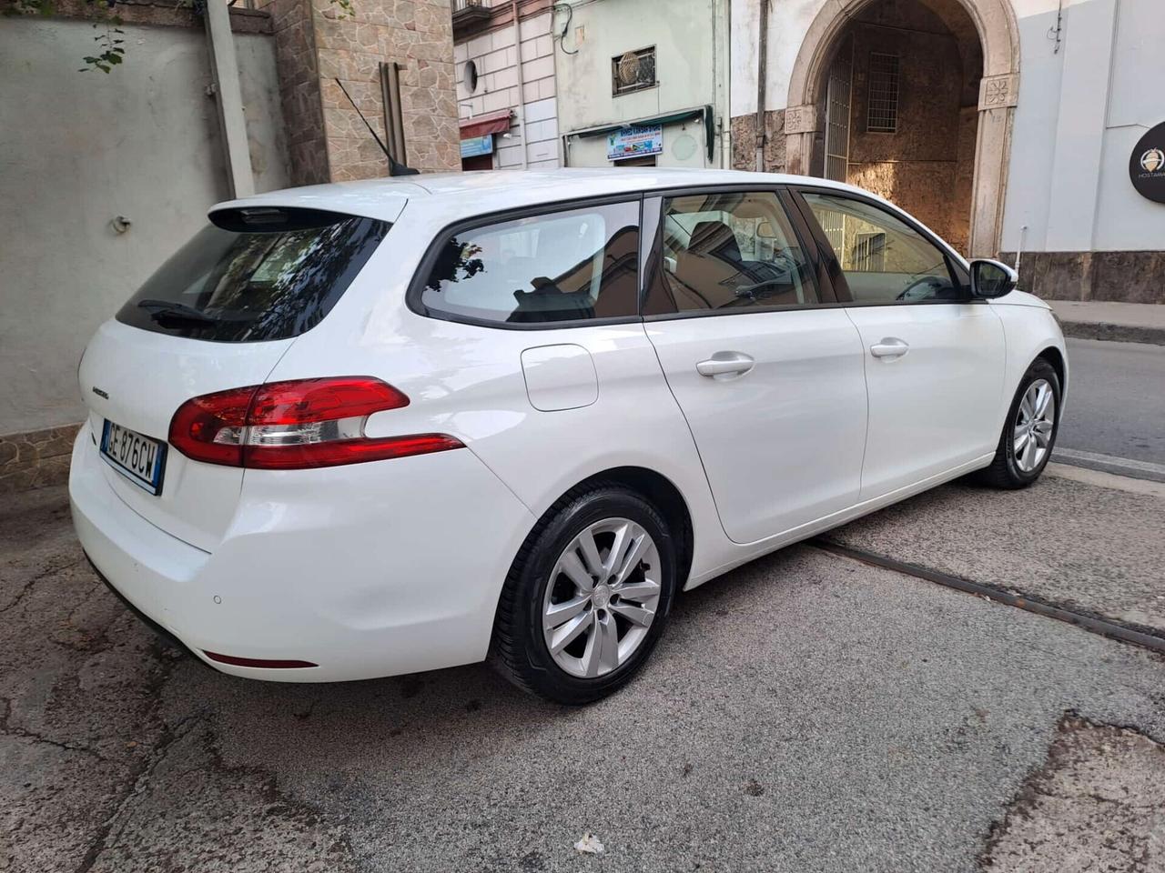 Peugeot 308 BlueHDi 130 garantita