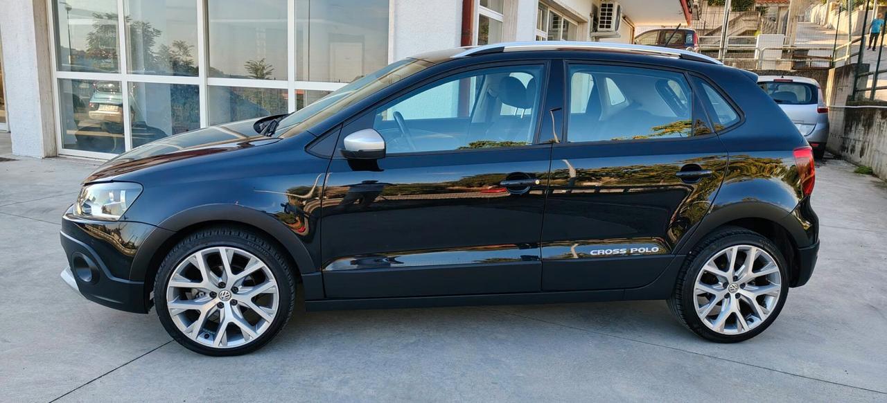 Volkswagen Polo CROSS 1.4 TDI 90 CV DSG