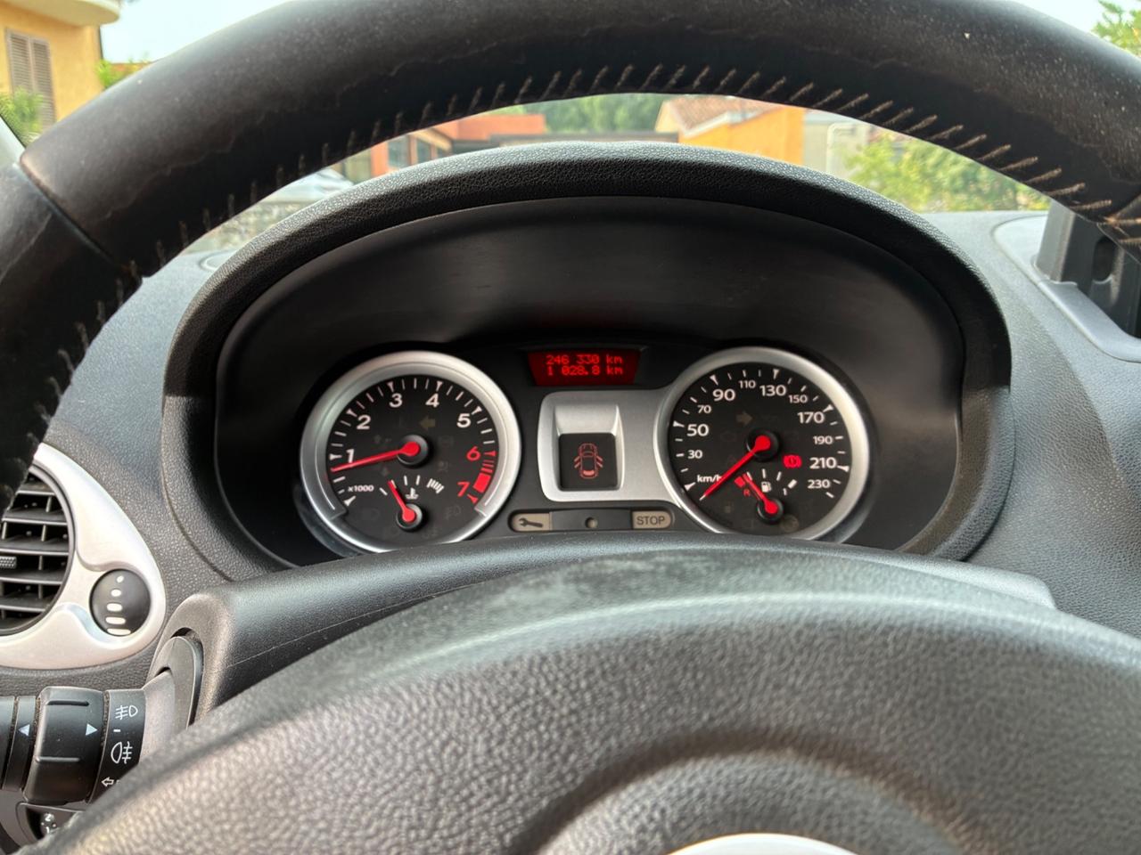 Renault Clio 1.2 16V TCE 100CV SporTour Luxe