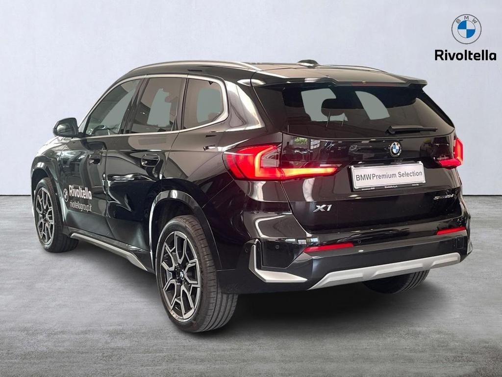BMW X1 18 d X-Line sDrive DCT