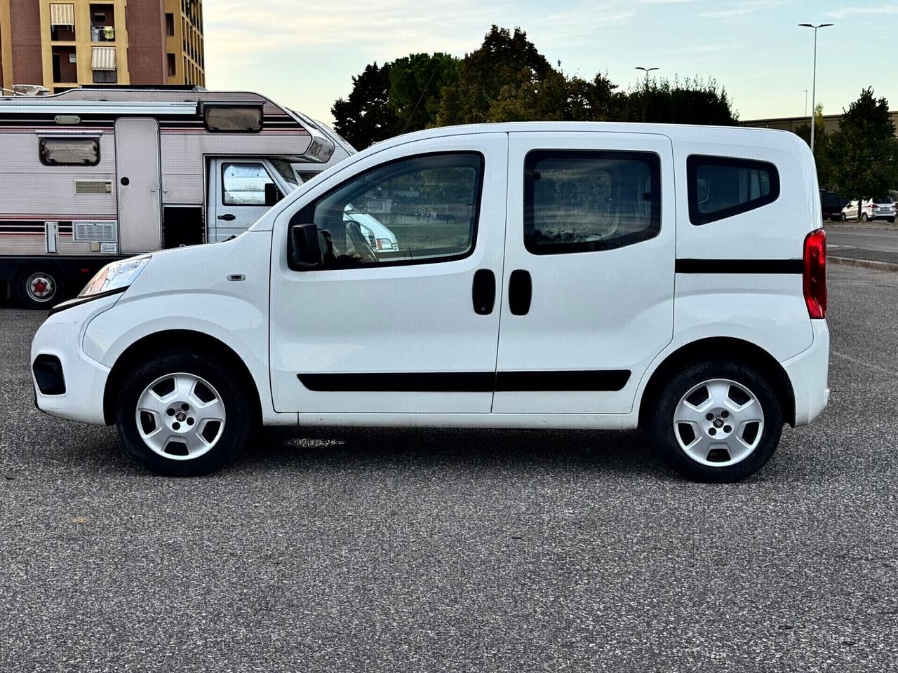 Fiat Qubo 1.4 8V 77 CV Lounge Natural Power 2018
