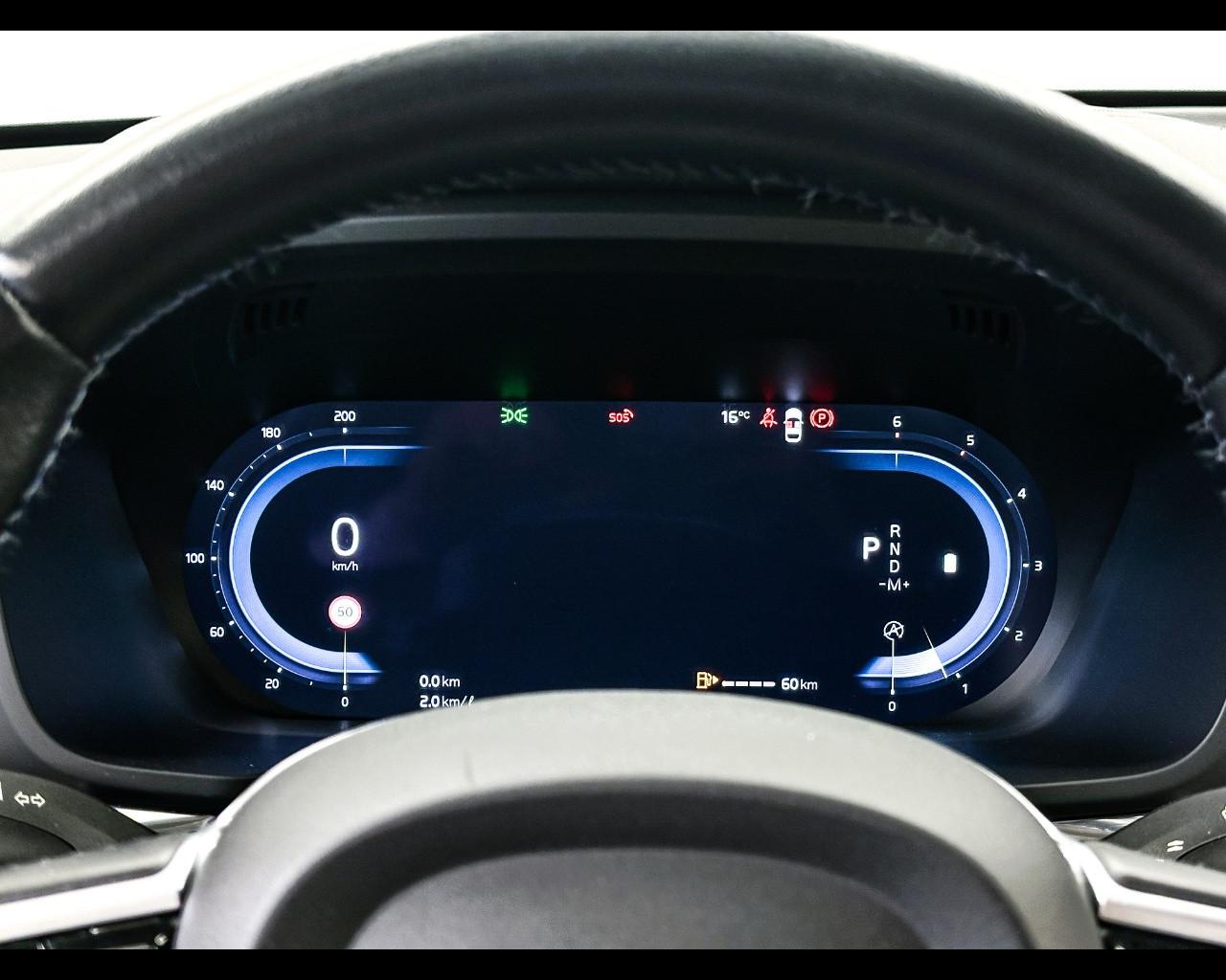 VOLVO XC60 (2017--->) - XC60 B4 (d) AWD Geartronic Inscription