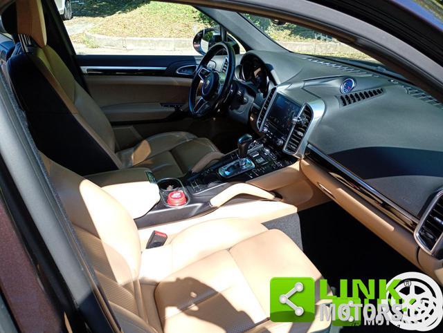 PORSCHE Cayenne 3.0 V6 tdi Platinum Edition 245cv tiptronic