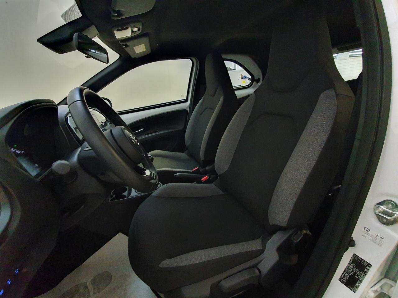 TOYOTA Aygo X - Aygo X 1.0 VVT-i 72 CV 5 porte Active