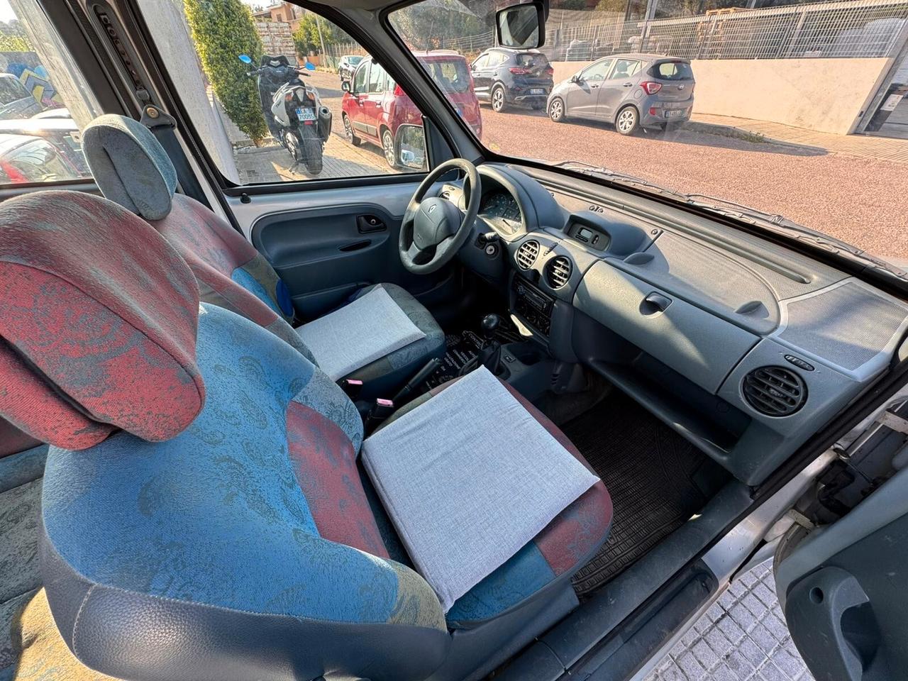 RENAULT KANGOO AUTOVETTURA