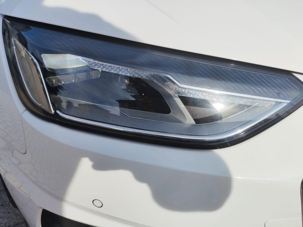 Audi A4 Avant 30 TDI/136 CV S tronic Business Advanced