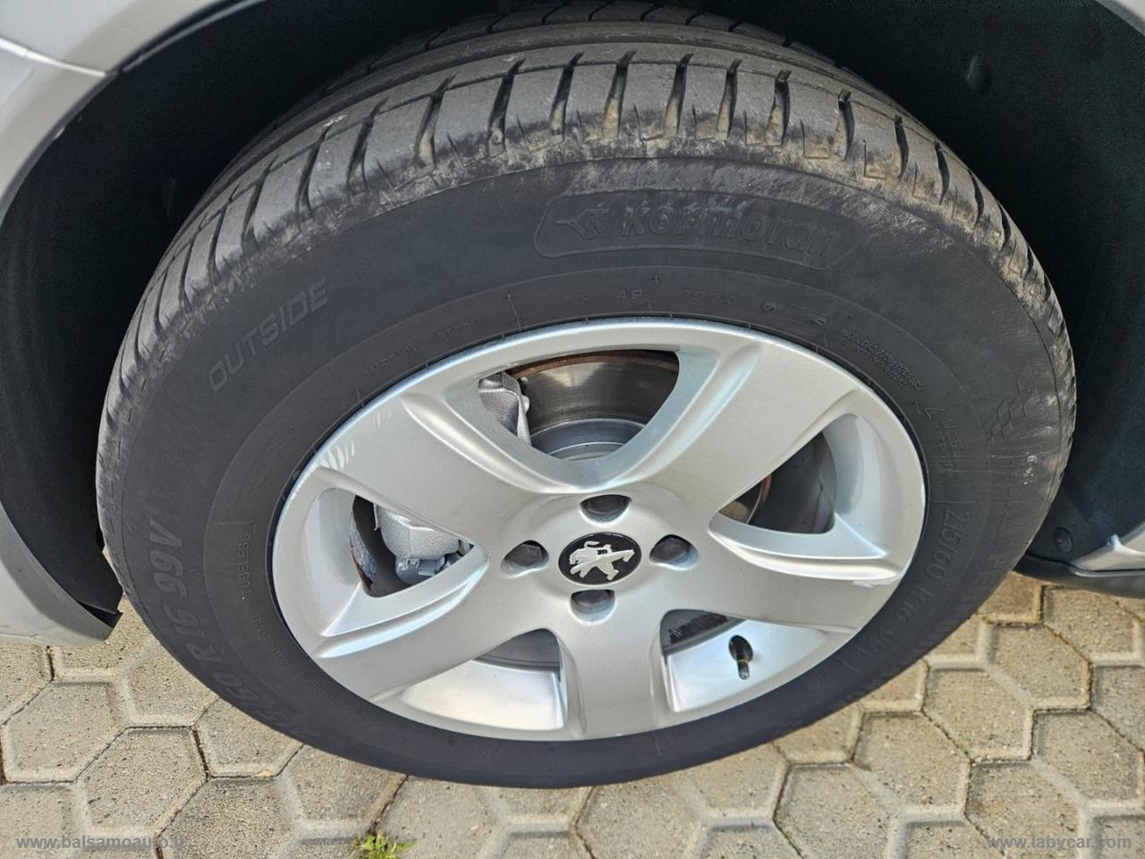 PEUGEOT 3008 BlueHDi 120 S&S Allure