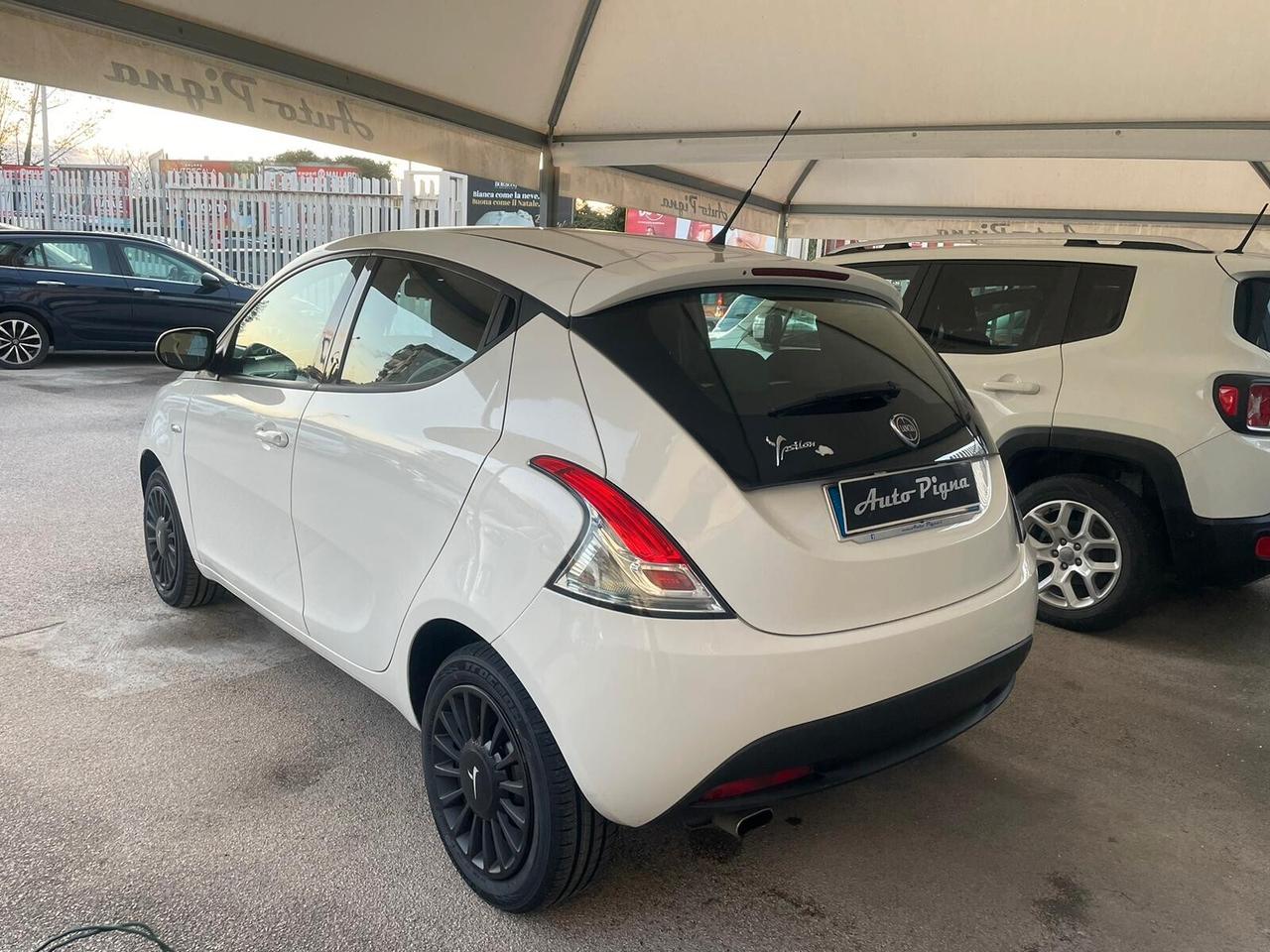 Lancia Ypsilon 1.2 69 CV 5 porte GPL Ecochic Gold