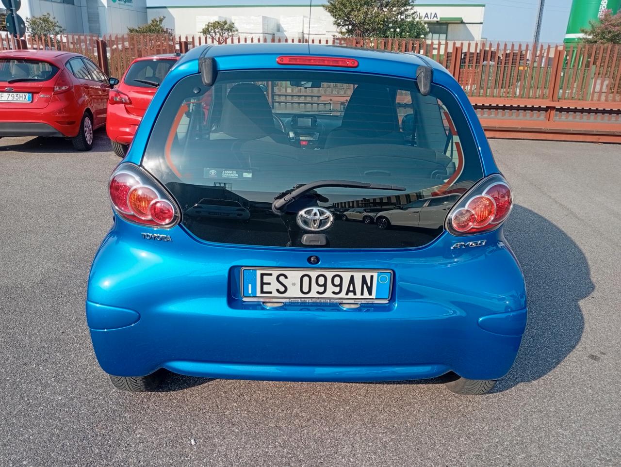Toyota Aygo 1.0 12V VVT-i 3 porte Orange Connect NEOPATENTATI OK