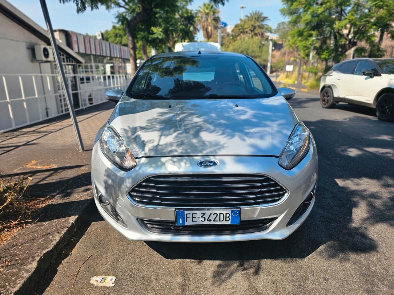 Ford Fiesta 1.5 TDCi 75CV 5 porte Titanium