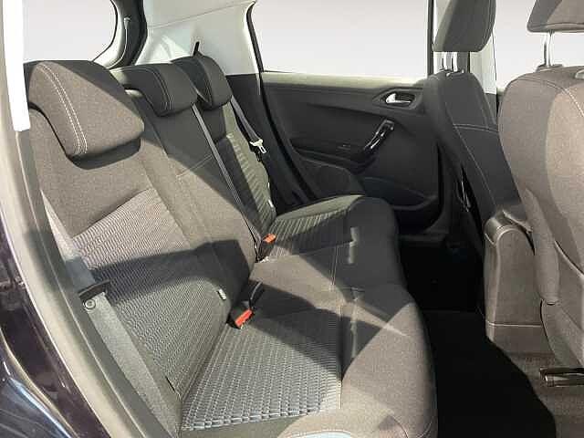 Peugeot 208 1.4HDI 68CV Allure - NEOPATENTATI