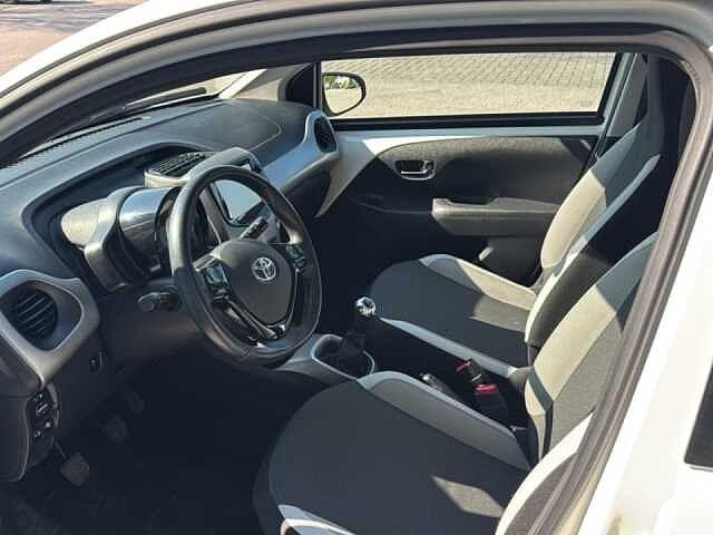 Toyota Aygo 1.0 VVT-i 69 CV 5 porte x-cool