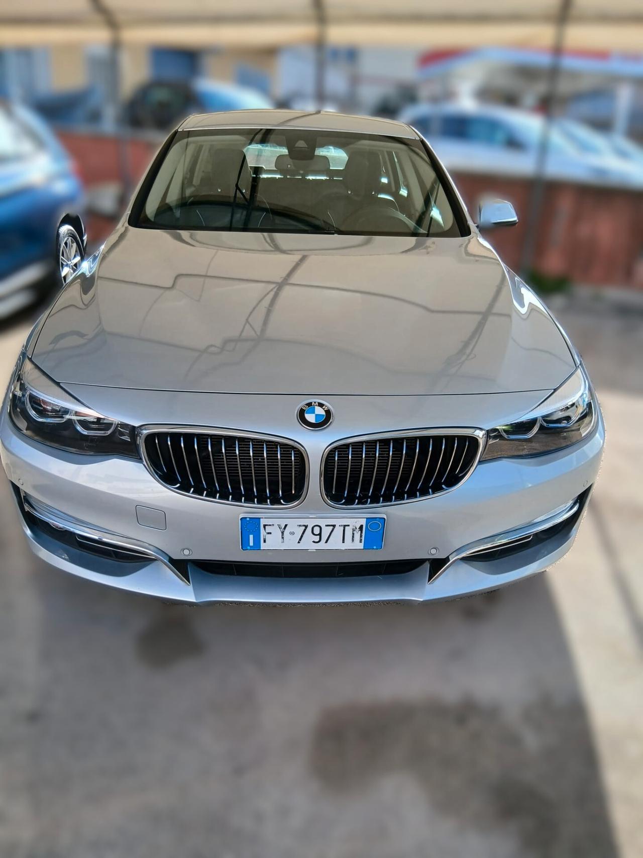 Bmw 3er Gran Turismo 318d Luxury -2019