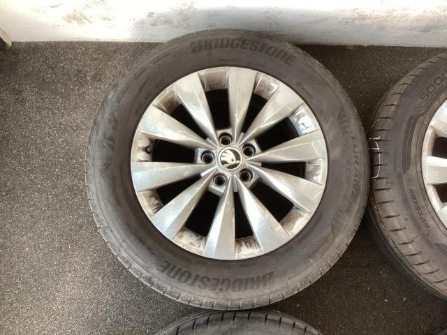SKODA Kamiq 1.0 G-Tec Ambition LED, Navi, Winter, Retrocamera