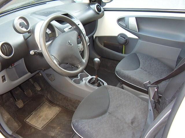 Peugeot 107 1.0 NEOPATENTATI