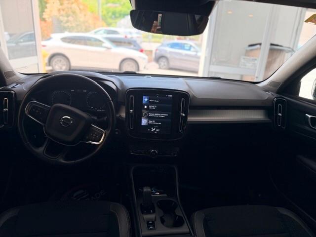VOLVO XC40 T3 GEARTRONIC BUSINESS PLUS
