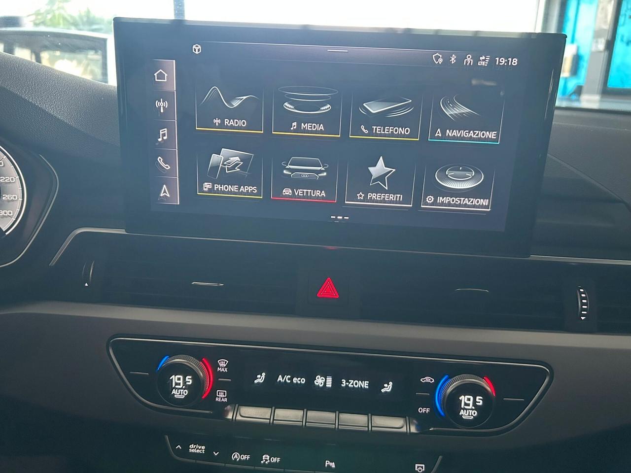 Audi A4 Avant 40 TDI S tronic S line edition