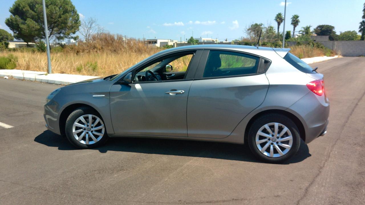 Alfa Romeo Giulietta 1.6 JTDm-2 120 CV Business