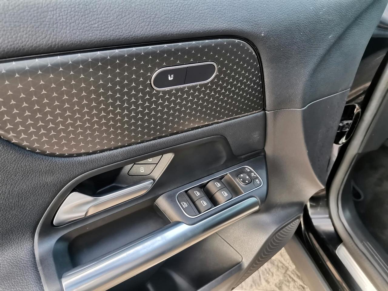 Mercedes-benz GLA 180 d Automatic AMG Line Premium Plus