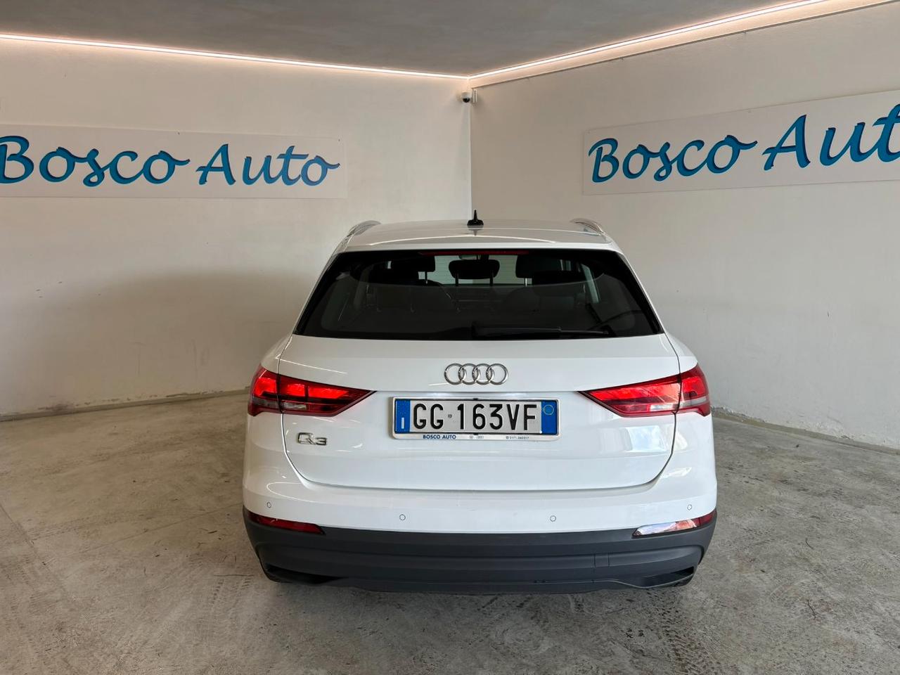 Audi Q3 35 1.5 tfsi mhev s-tronic