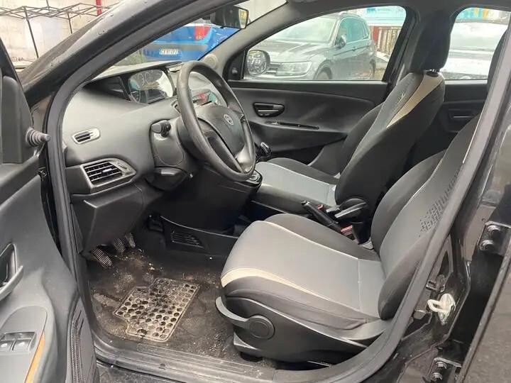 Lancia Ypsilon 1.3 MJT 16V Elefantino