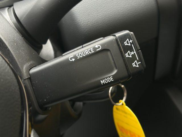 RENAULT Clio 1.0TCe 100 CV Intens