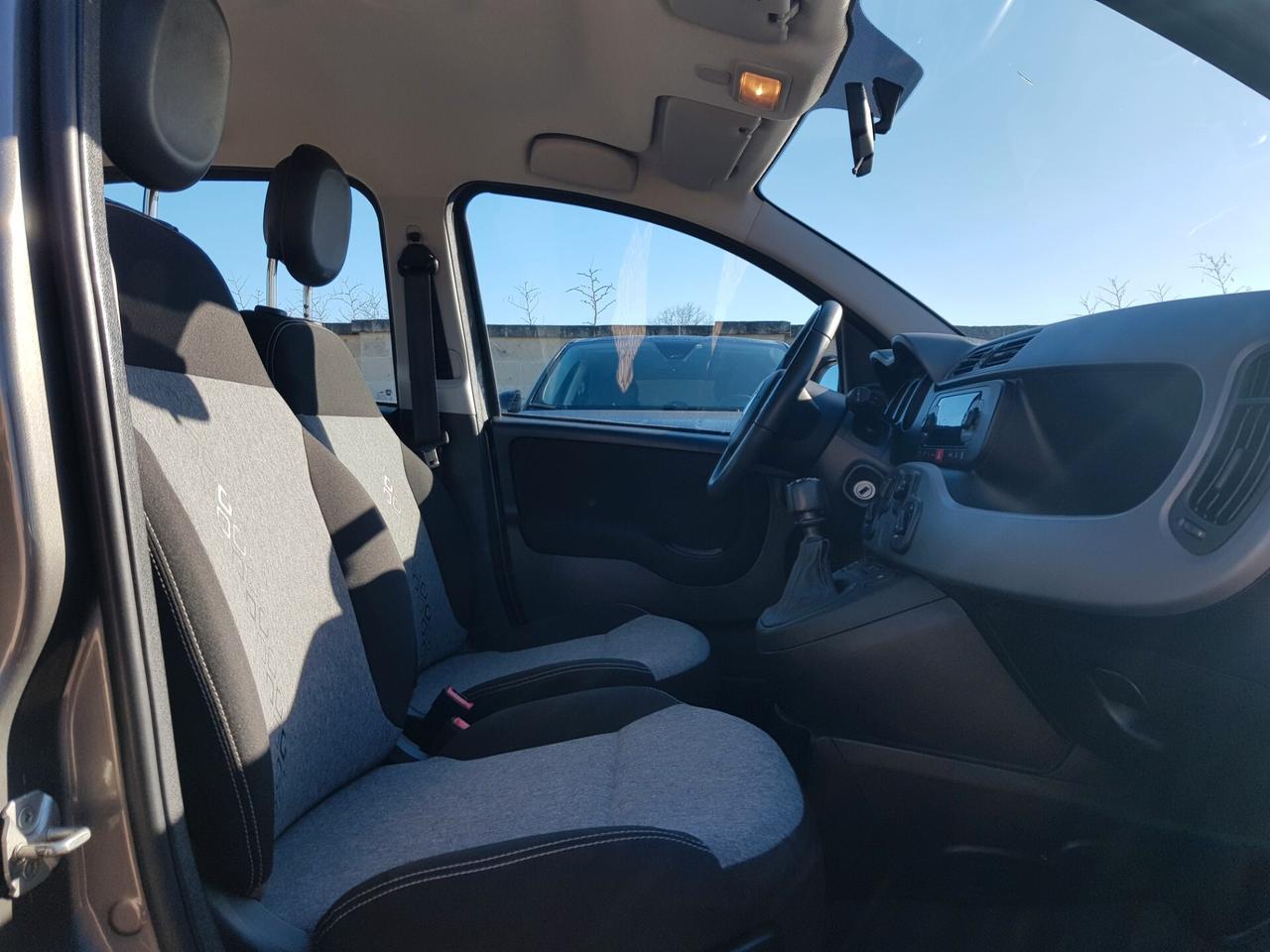 Fiat Panda 1.2 Lounge Navy pred.Sensori park Cerchi 5Posti