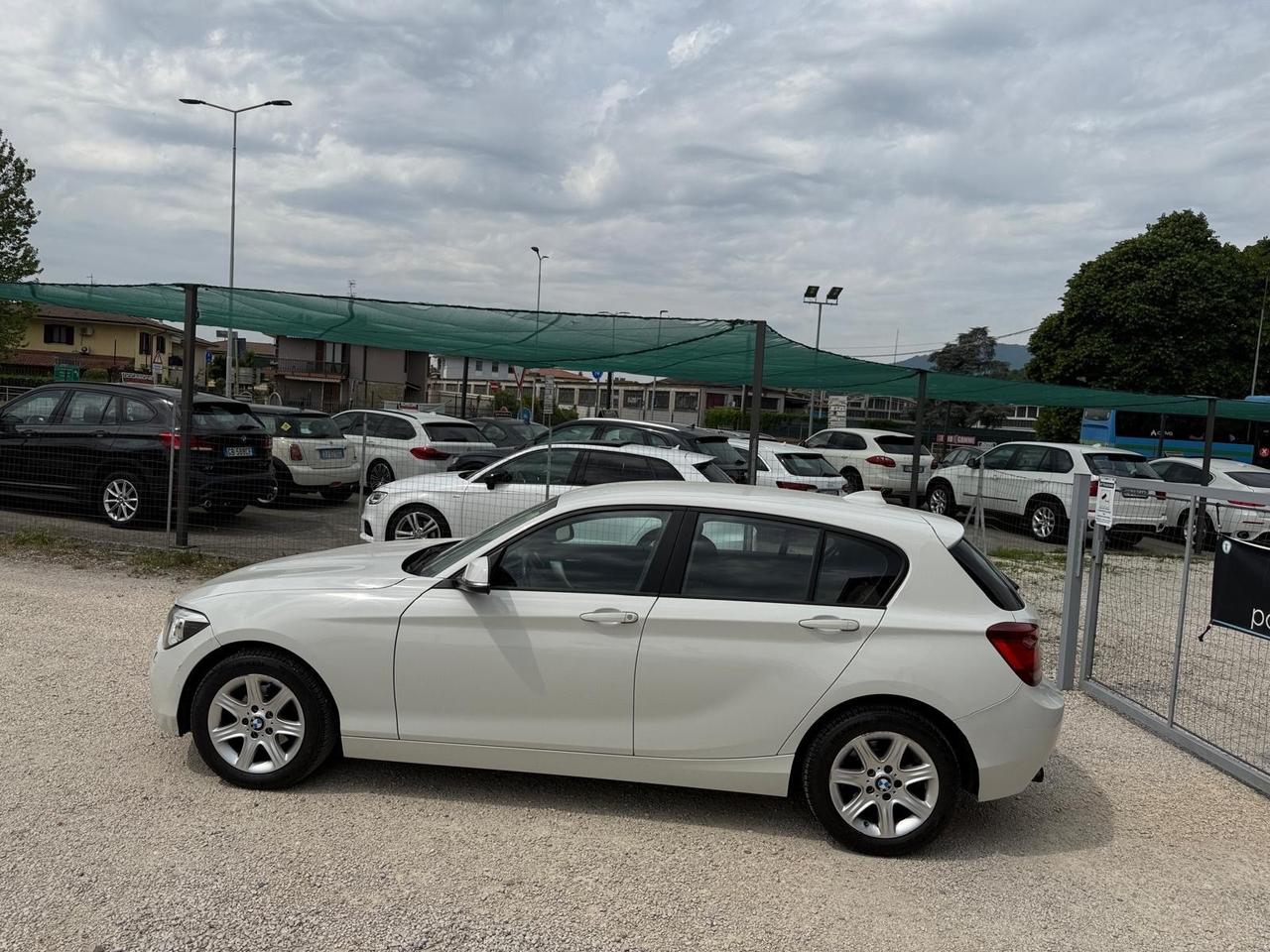 Bmw 114 114d 5p. Unique