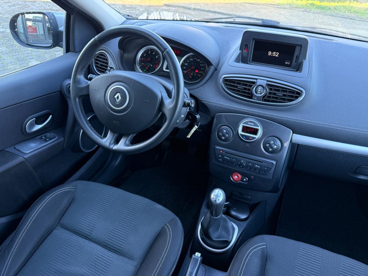 Renault Clio 1.2 16V 5 porte |NEOPATENTATI