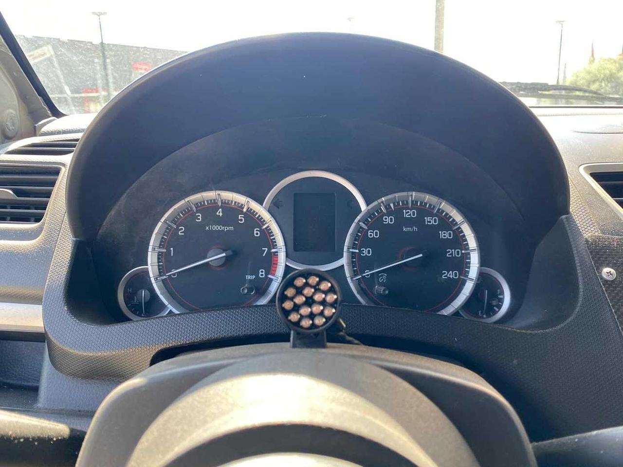 Suzuki Swift 1.6 RALLY RACING START