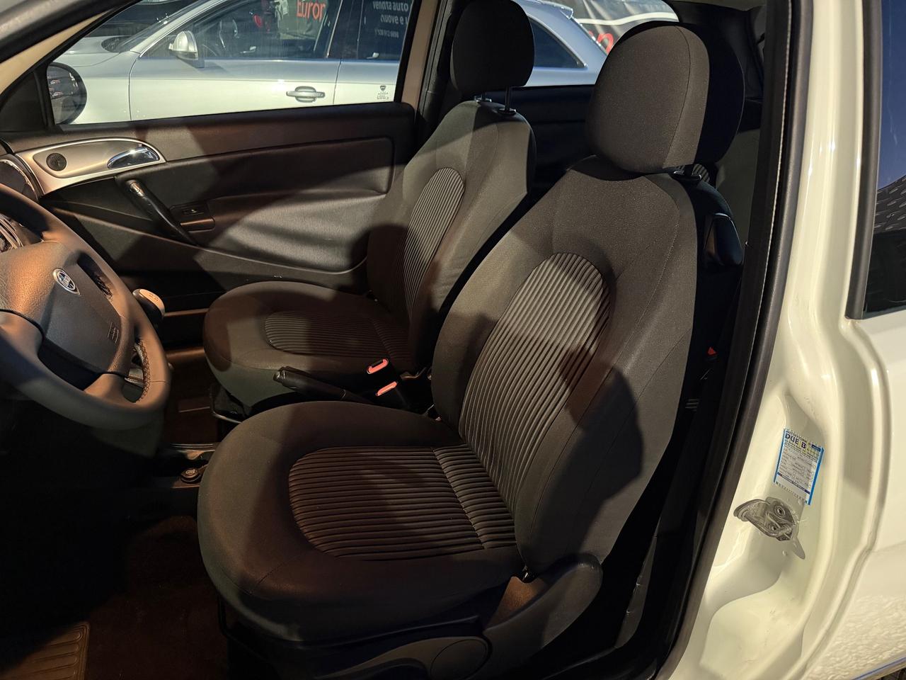 Lancia Ypsilon 1.2 69 CV Elle