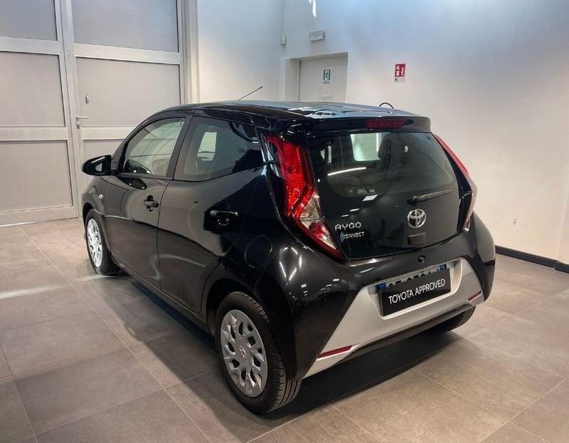 Toyota Aygo Connect 1.0 VVT-i 72 CV 5 porte x-play