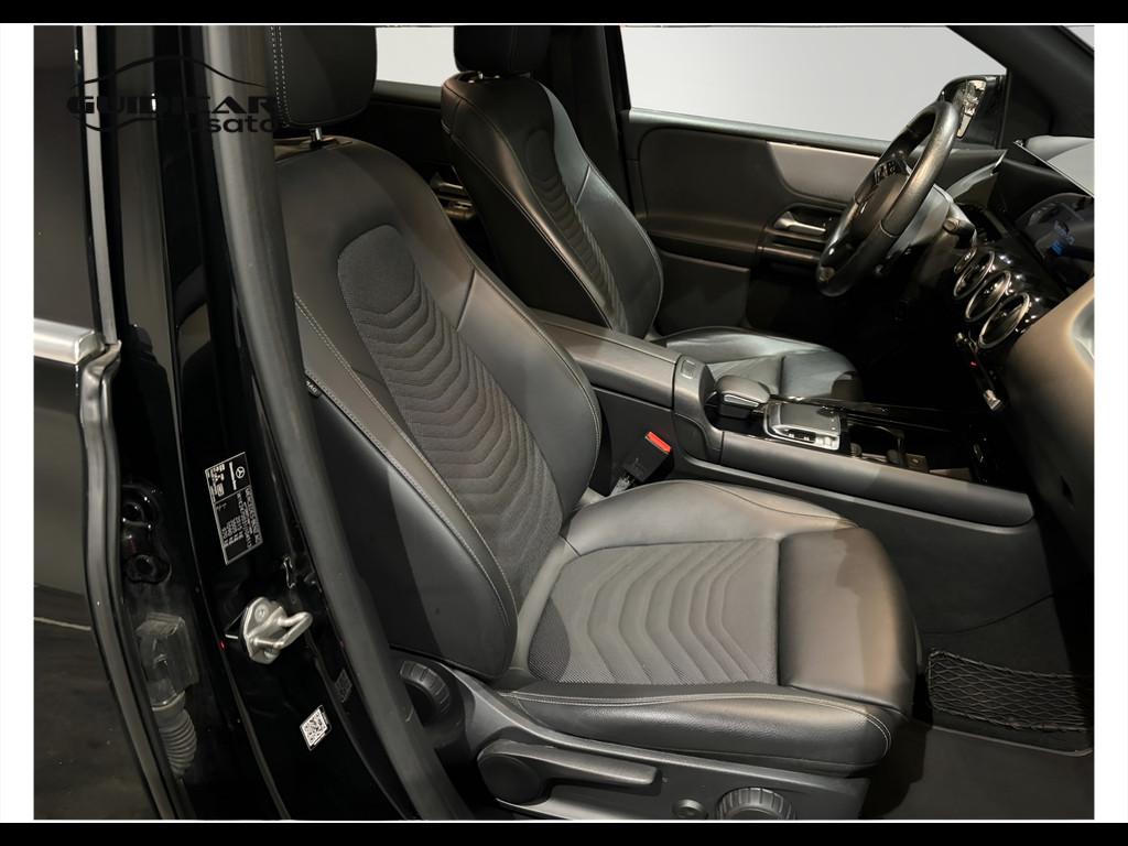 Mercedes-Benz Classe B - W247 2018 - B 180 d Sport Plus auto