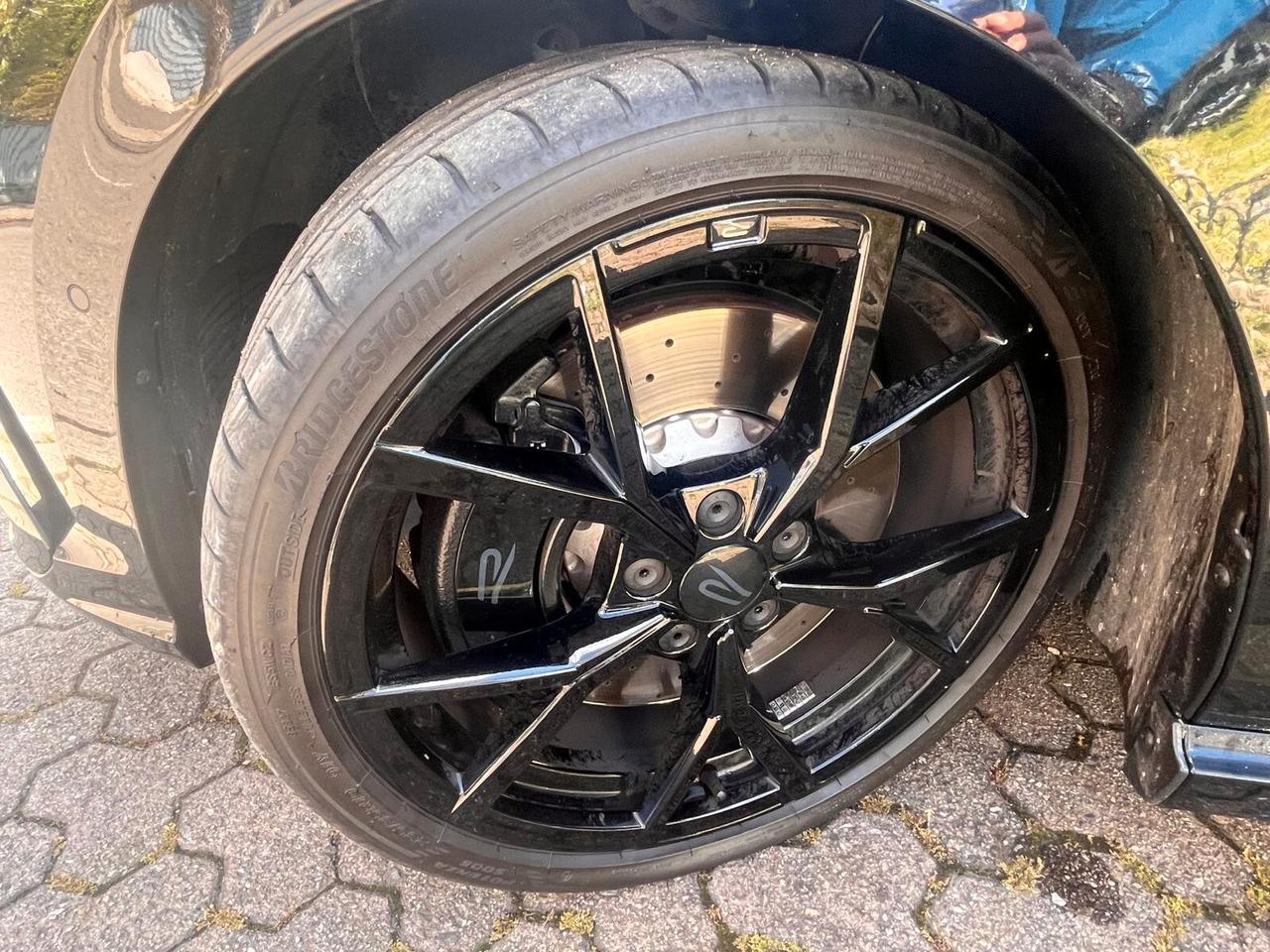 Volkswagen Golf R VIII 8.5 TETTO PERFORMANCE BLACK 2025