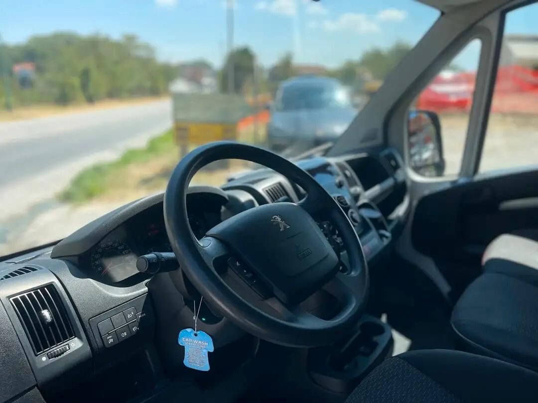 Peugeot Boxer 2.2 BlueHDi 140CV L2H2